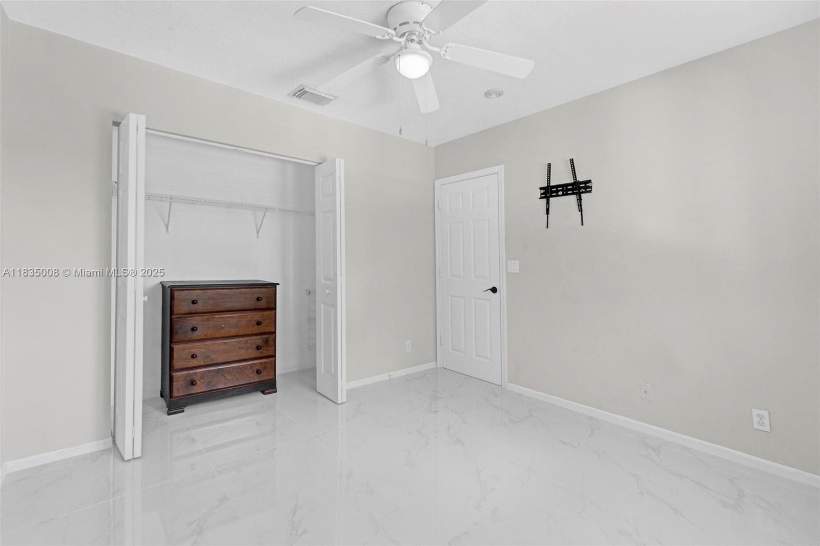 WILLOUGHBY FARMS - Residential