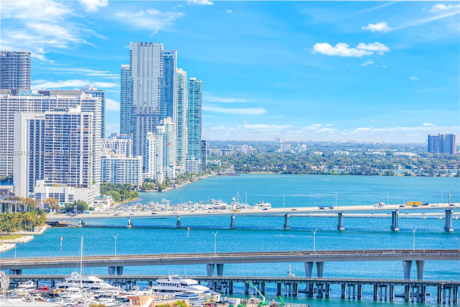 Property for Sale at 808 Brickell Key Dr 2003, Miami, Broward County, Florida - Bedrooms: 1 
Bathrooms: 2  - $690,000