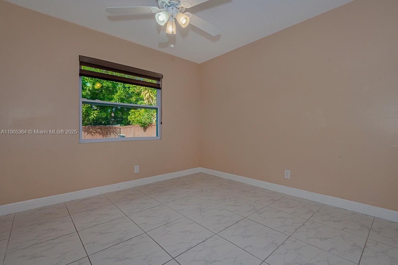 NORTH LAUDERDALE VILLAGE - Residential Lease