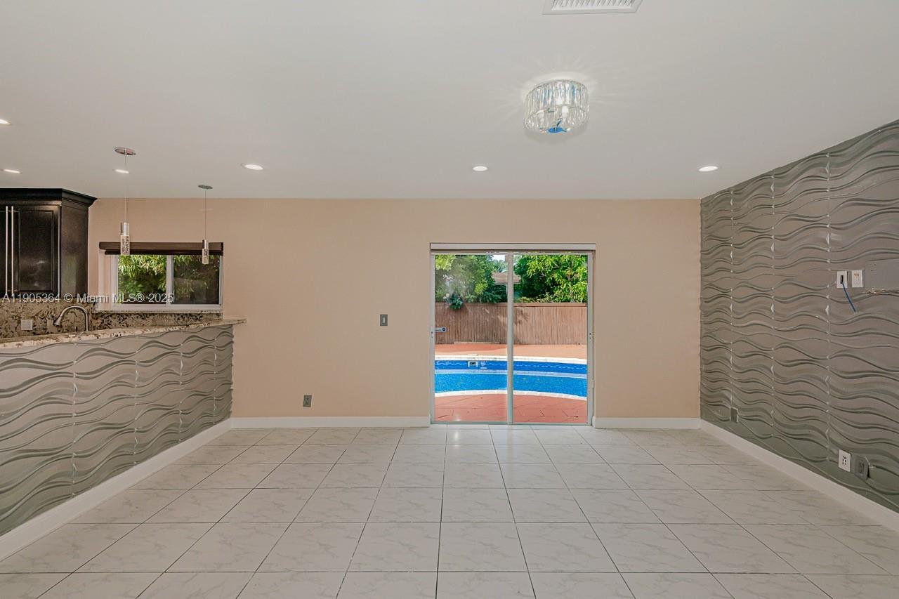 NORTH LAUDERDALE VILLAGE - Residential Lease