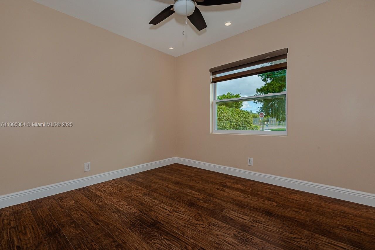 NORTH LAUDERDALE VILLAGE - Residential Lease