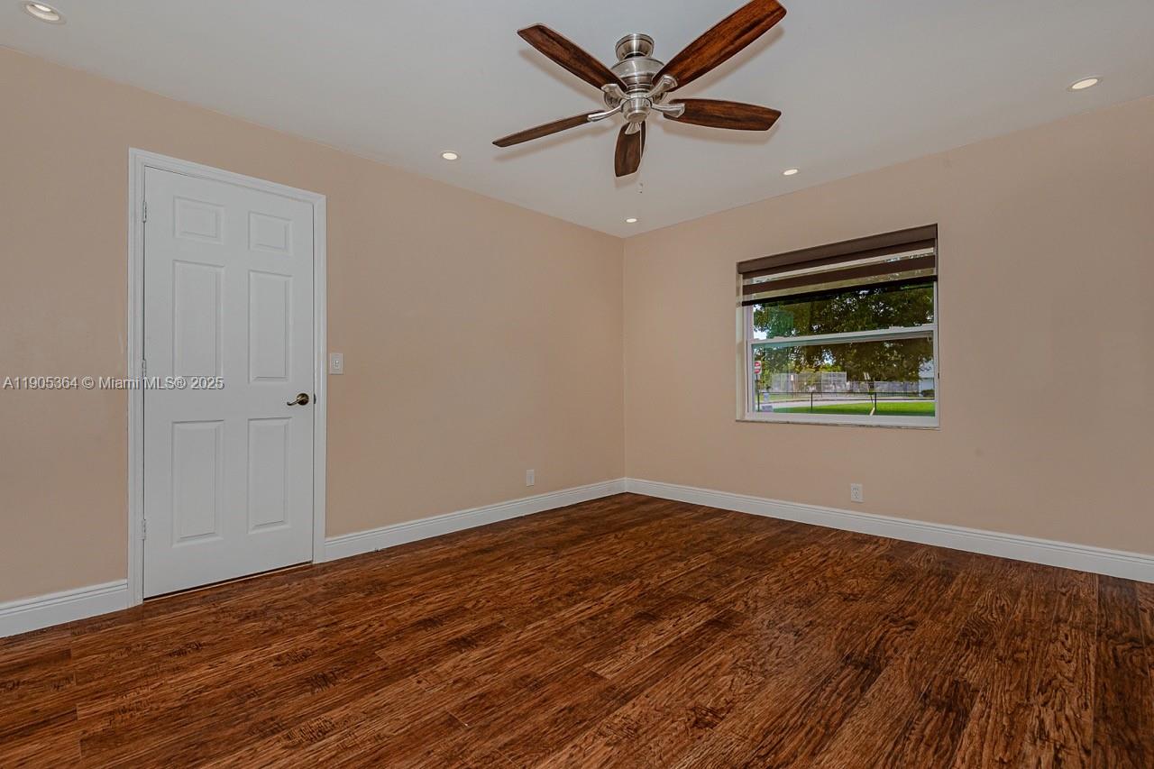 NORTH LAUDERDALE VILLAGE - Residential Lease