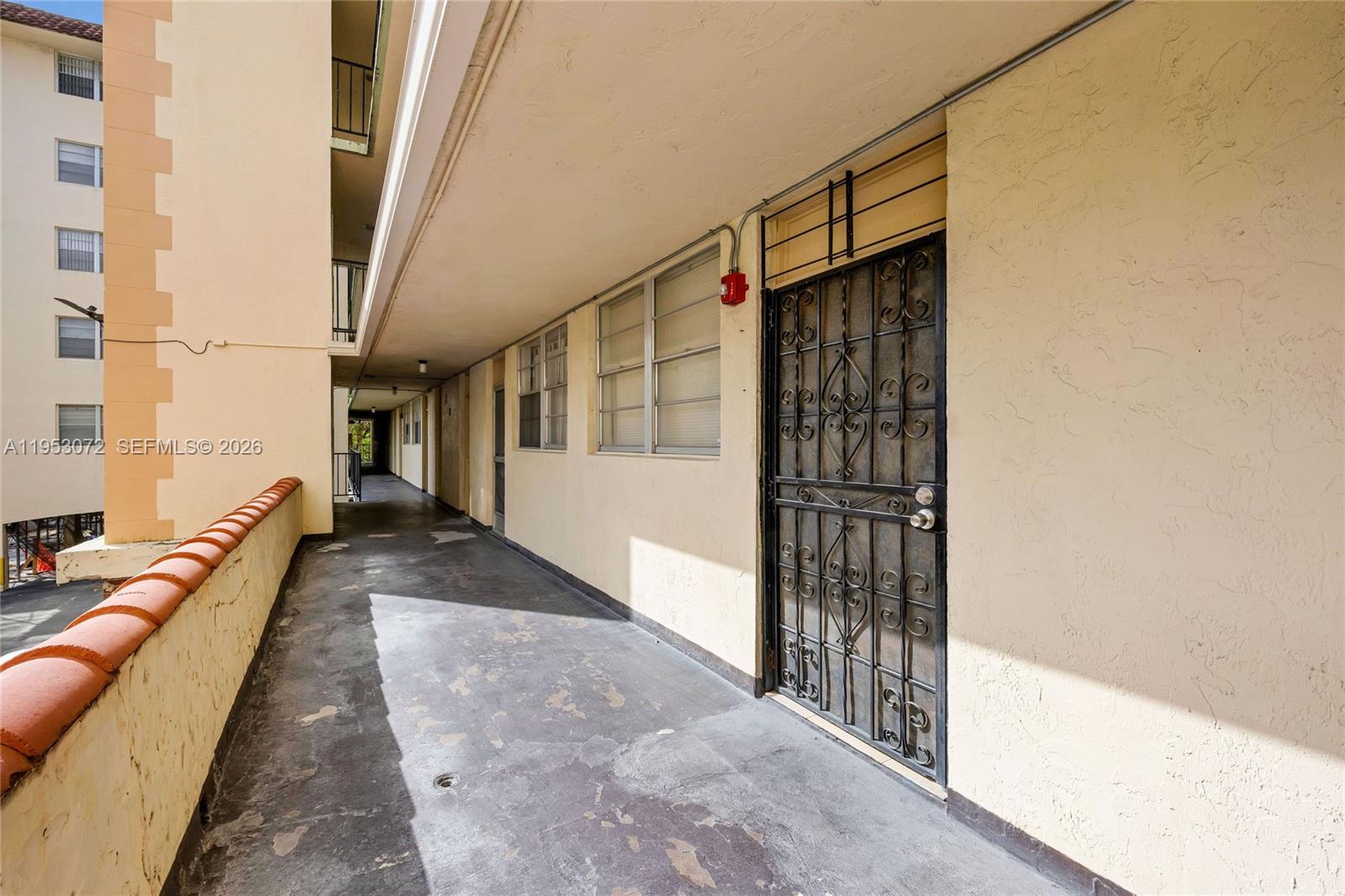 12590 CORONADO TOWERS CON - Residential