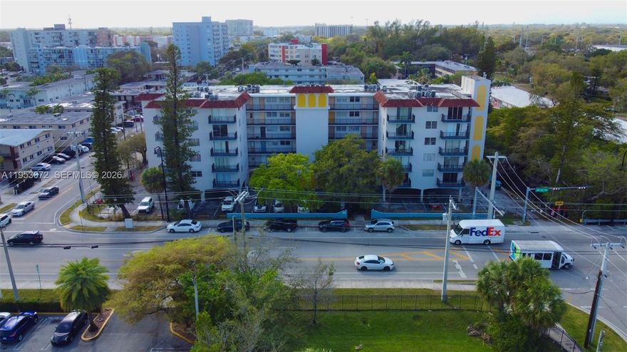 Bright, spacious and well maintained 1/1 condo in the heart of North Miami, very convenient location near Biscayne Blvd, Whole Foods, Publix, cafes and shops, FIU, Major Highways and minutes from the beach, move -in -ready. The building is going a major improvements and currently in final stage.
Great Opportunity!