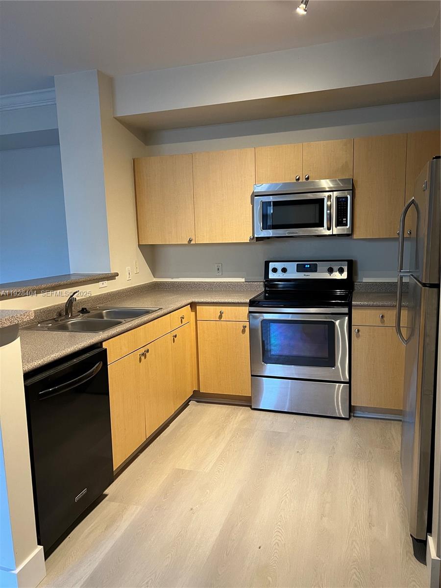 REGENT PARK CONDO - Residential Lease