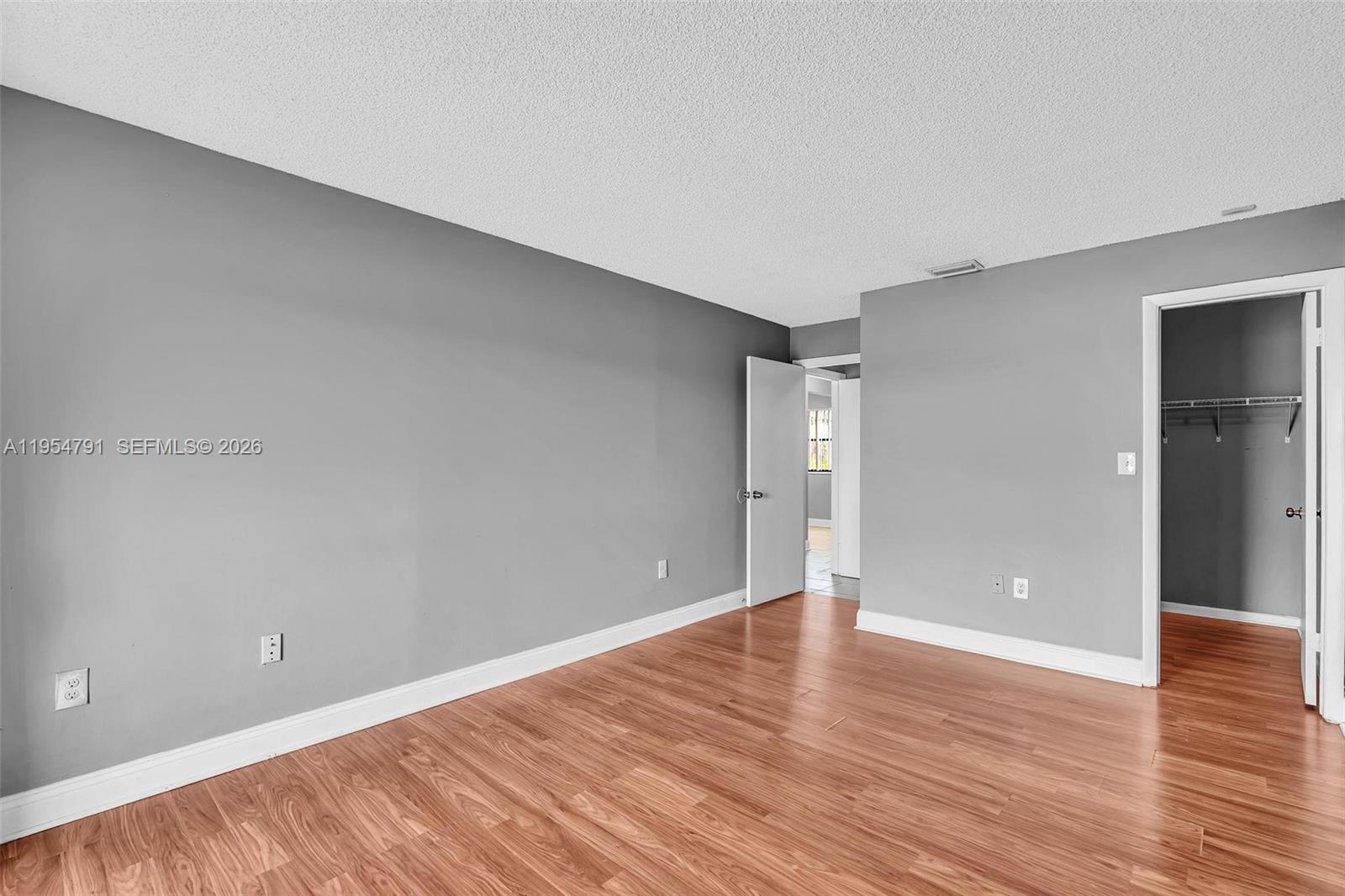 VILLAS AT LAKEVIEW CONDO - Residential