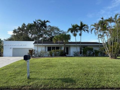 Photo of 19420 SW 307th St, Homestead, FL 33030 (MLS # A11882122)
