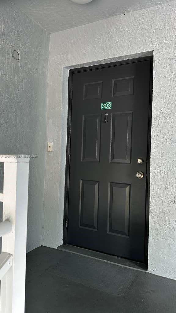 LA VIA CONDO - Residential Lease