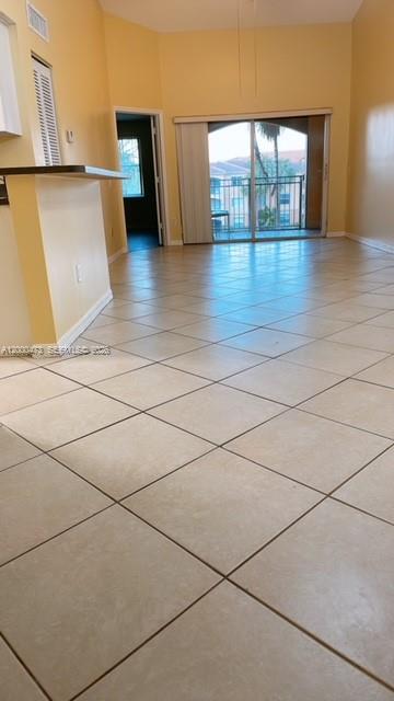 LA VIA CONDO - Residential Lease