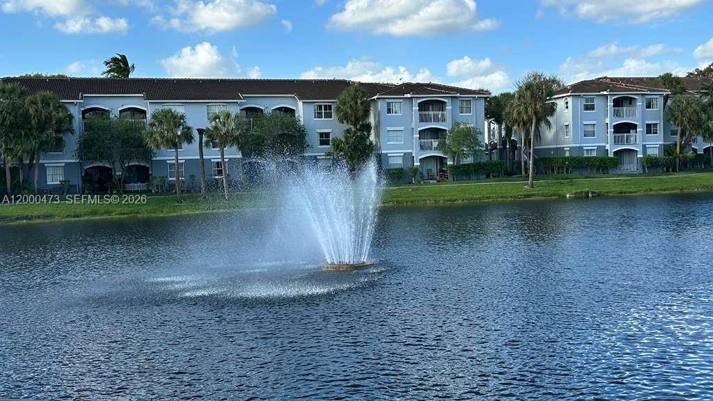 LA VIA CONDO - Residential Lease