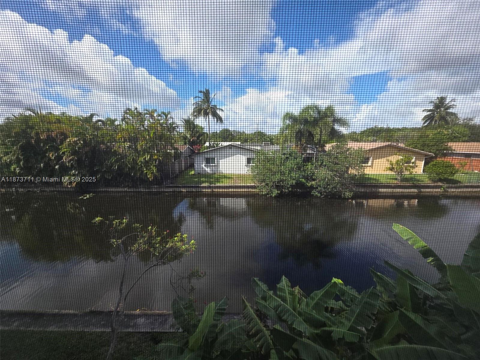 ROYAL PARK CONDO - Residential