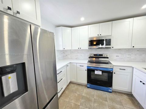 108 Royal Park Dr 2H Oakland Park FL 33309