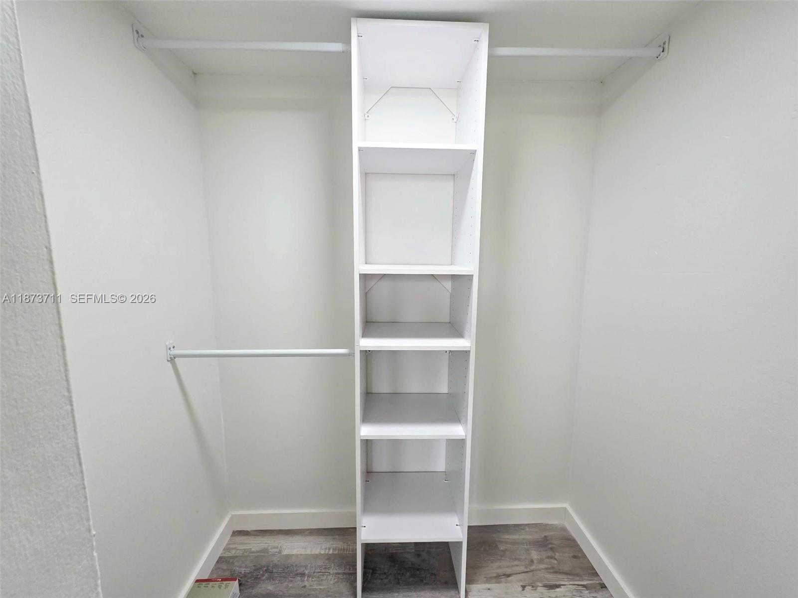 ROYAL PARK CONDO - Residential