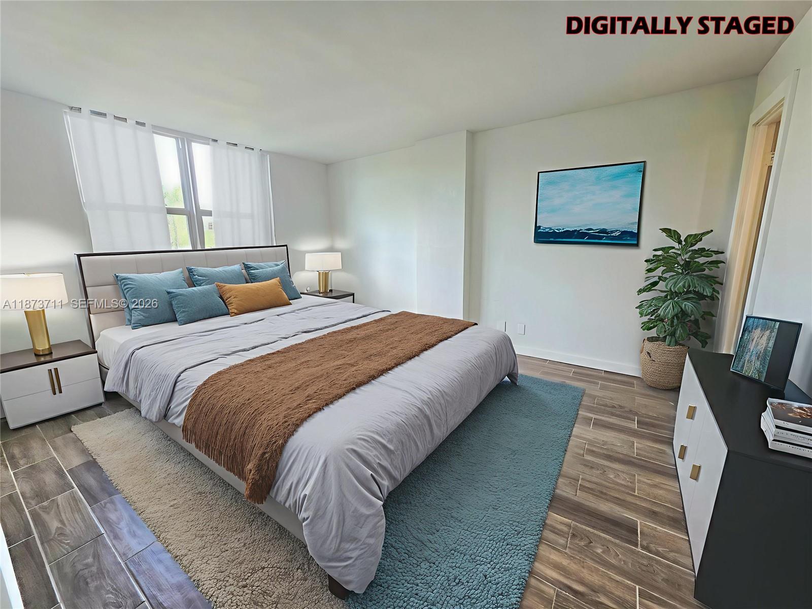 ROYAL PARK CONDO - Residential