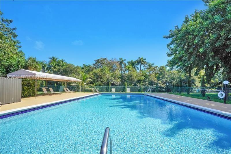 ROYAL PARK CONDO - Residential