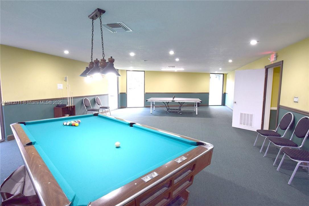 ROYAL PARK CONDO - Residential