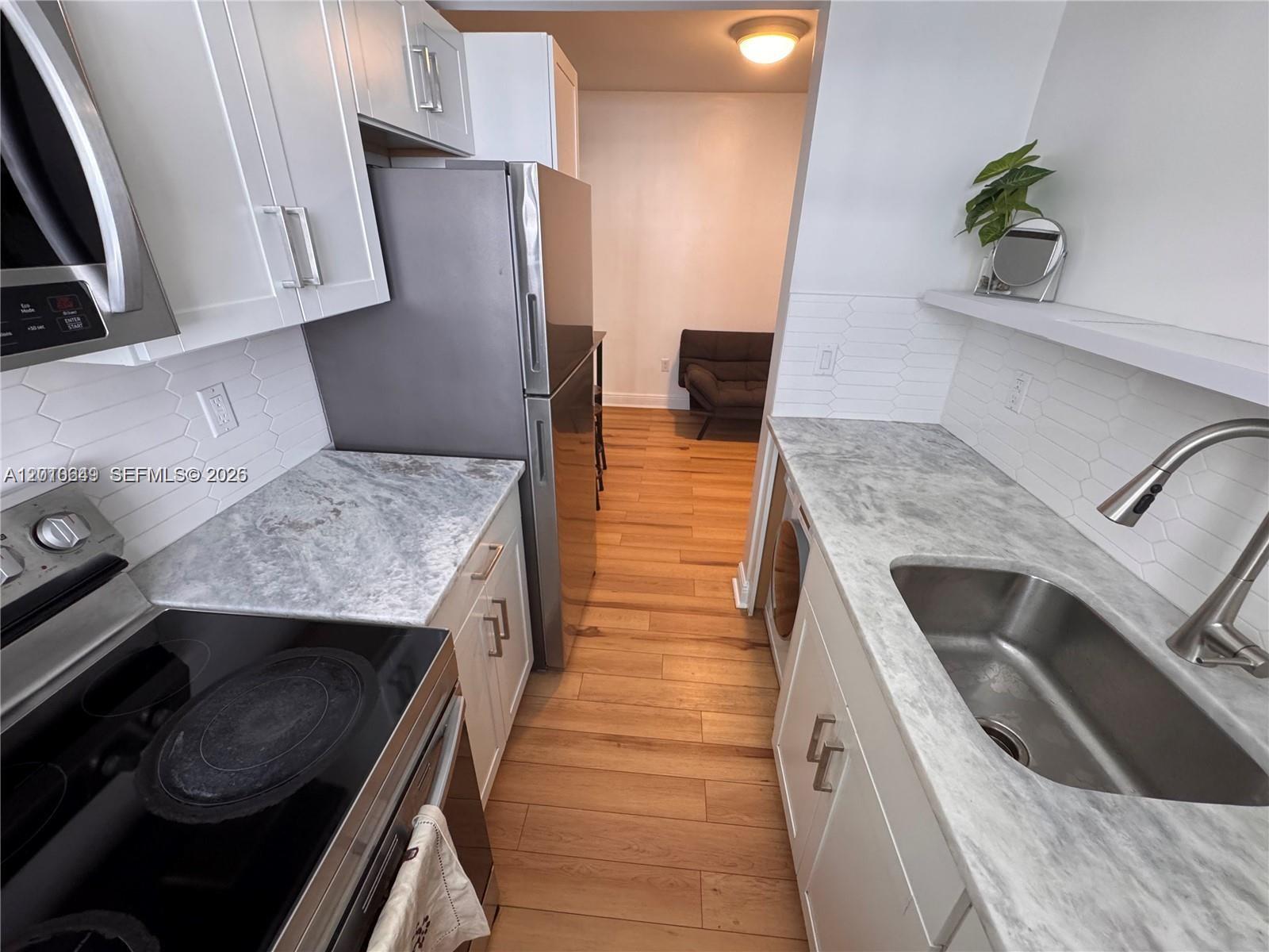 1526 Pennsylvania Ave 17