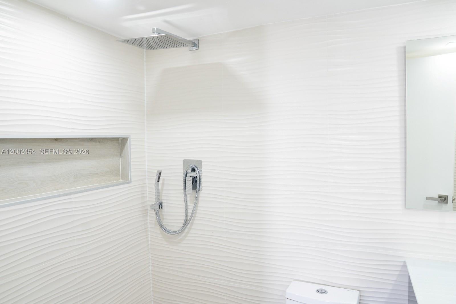 PARKSIDE TOWERS CONDO - Residential