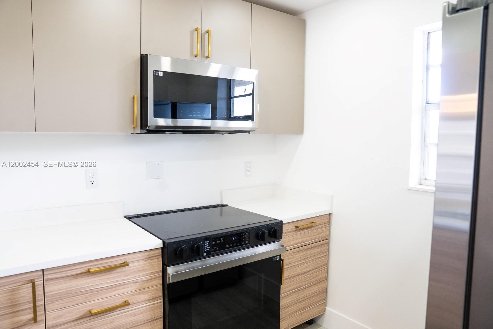 PARKSIDE TOWERS CONDO - Residential