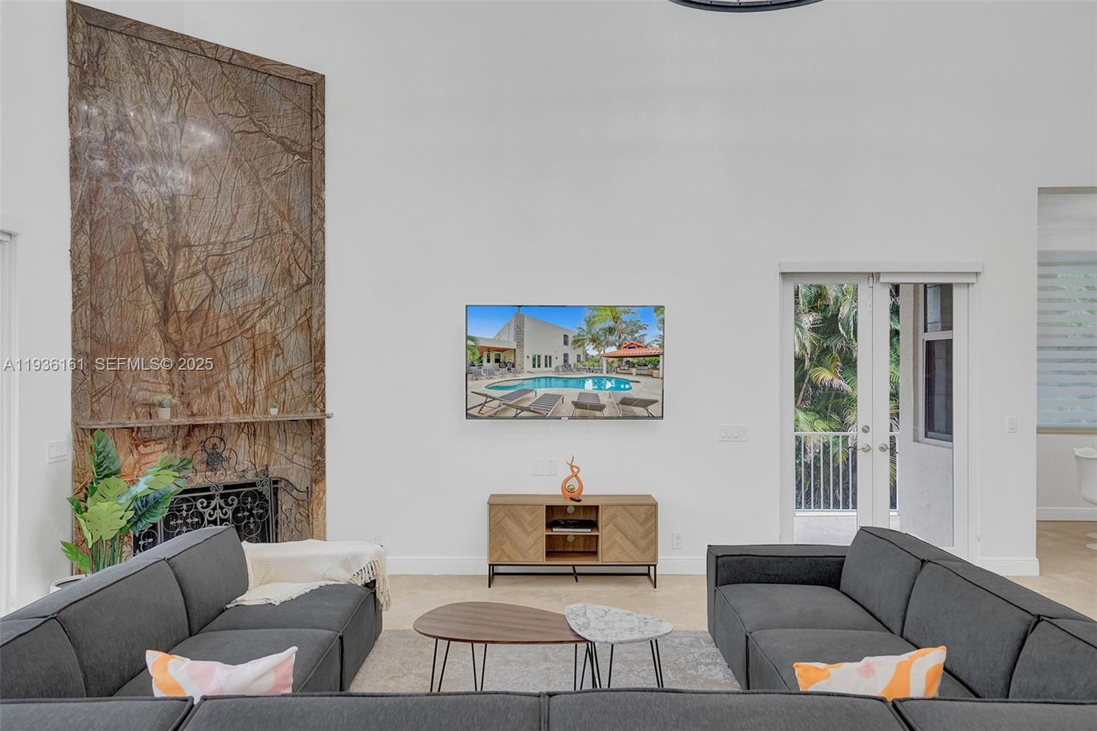 CHAMBERS LAND CO SUB NE1/ - Residential