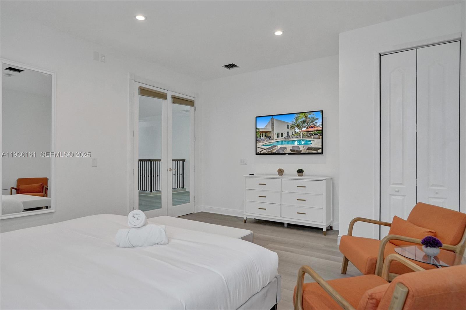 CHAMBERS LAND CO SUB NE1/ - Residential