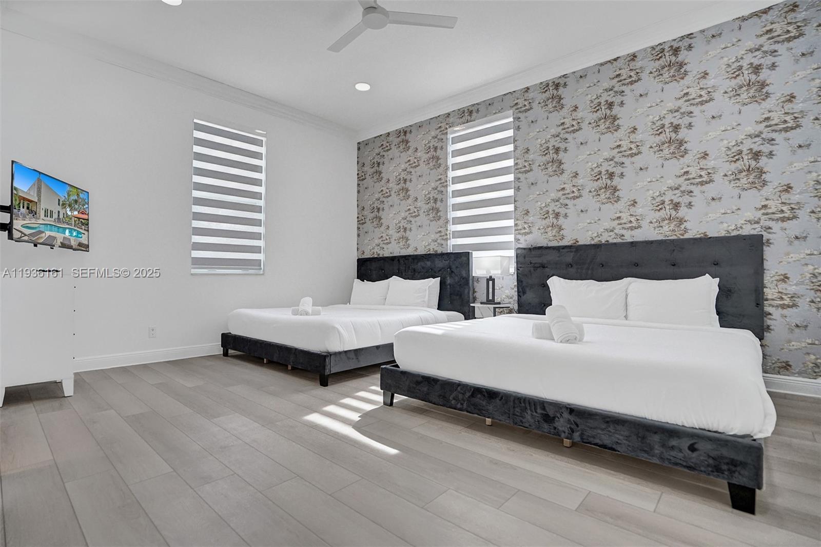 CHAMBERS LAND CO SUB NE1/ - Residential