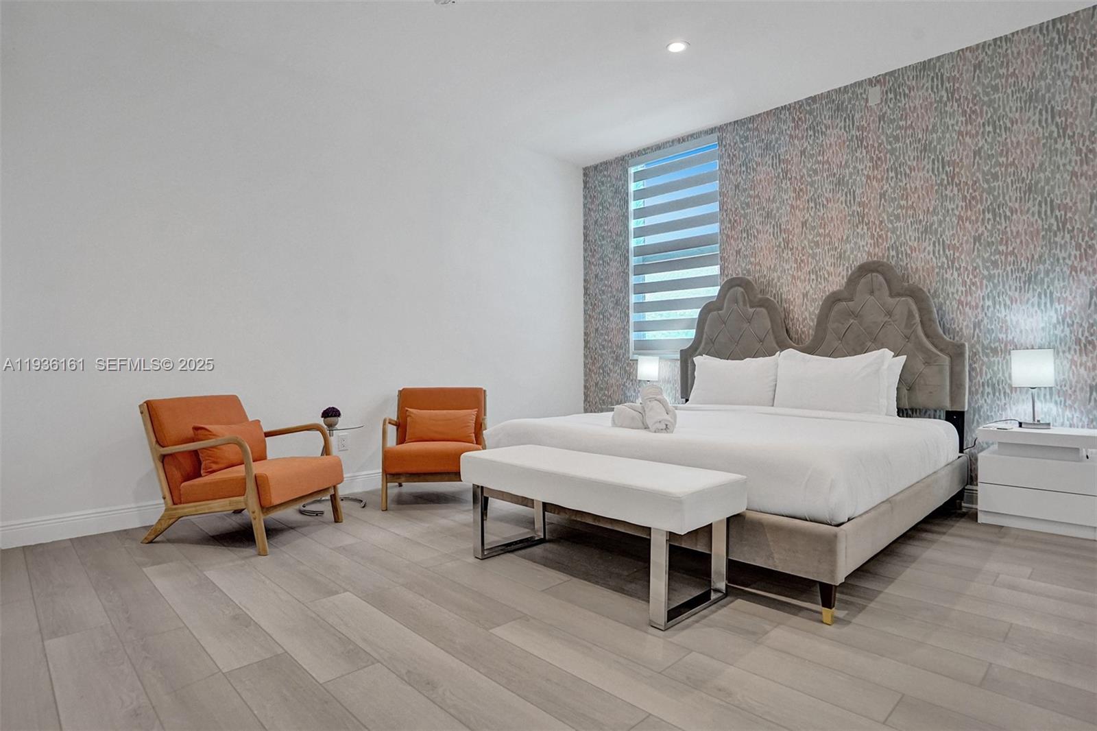 CHAMBERS LAND CO SUB NE1/ - Residential