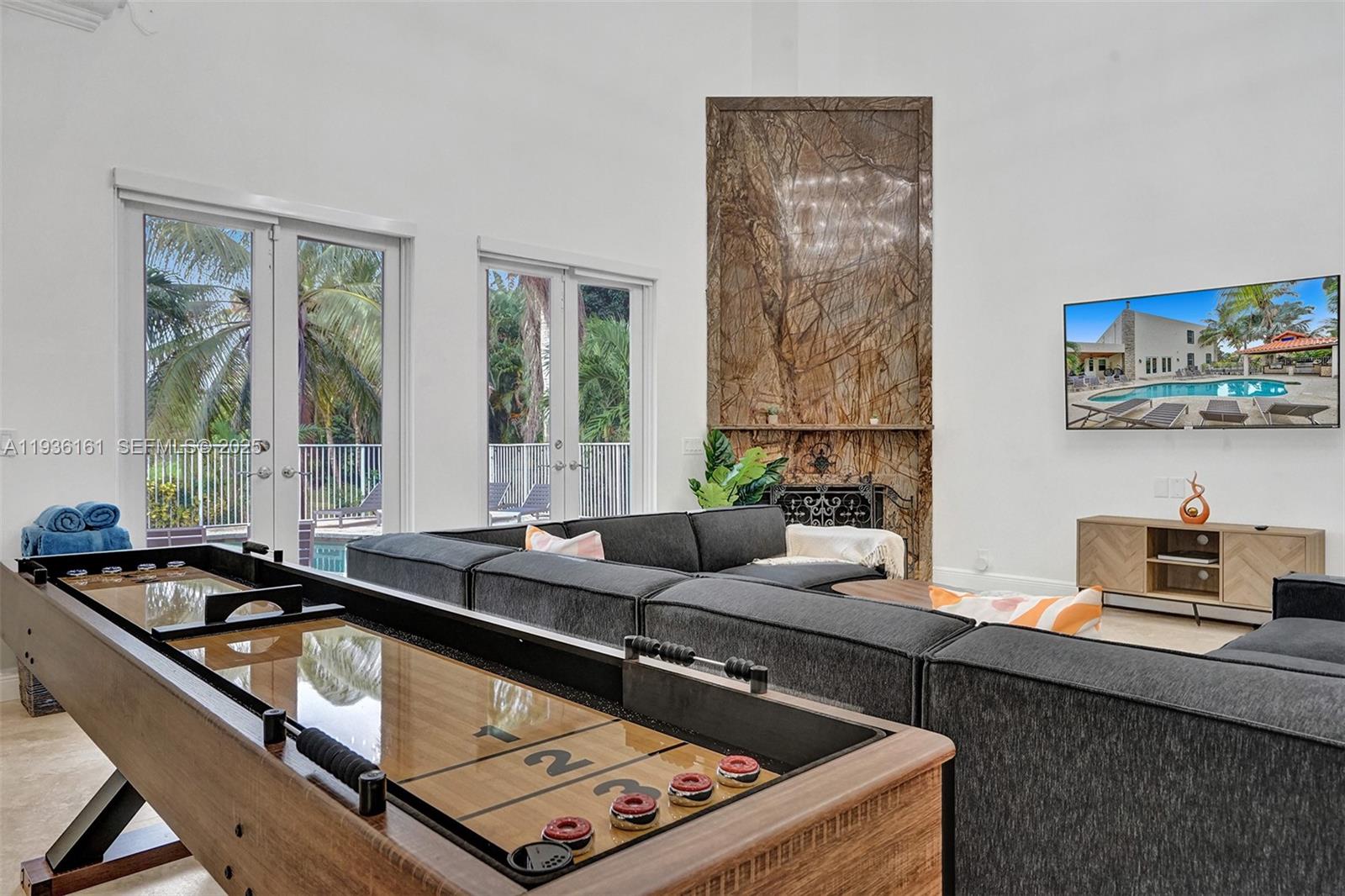 CHAMBERS LAND CO SUB NE1/ - Residential