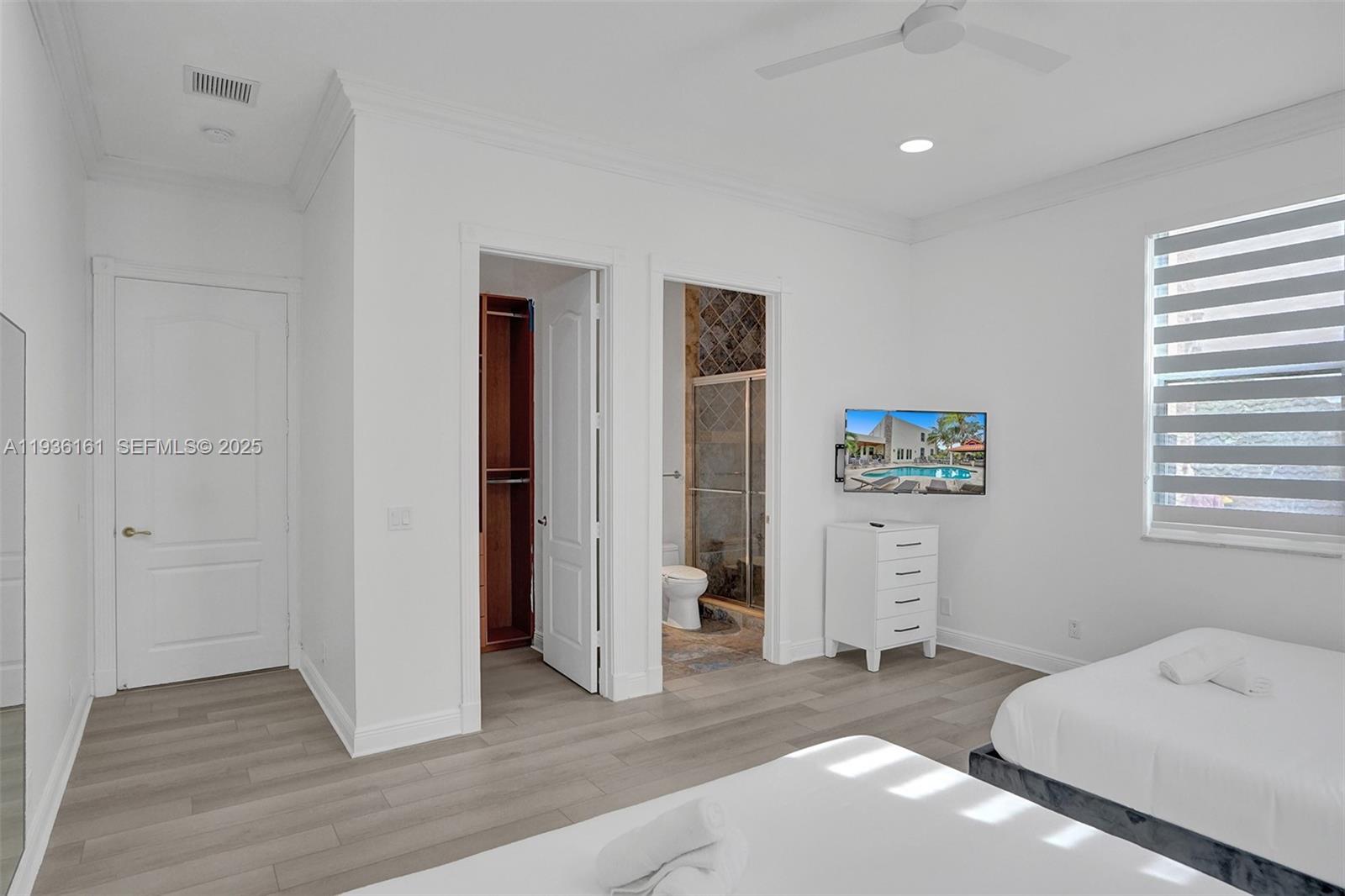 CHAMBERS LAND CO SUB NE1/ - Residential