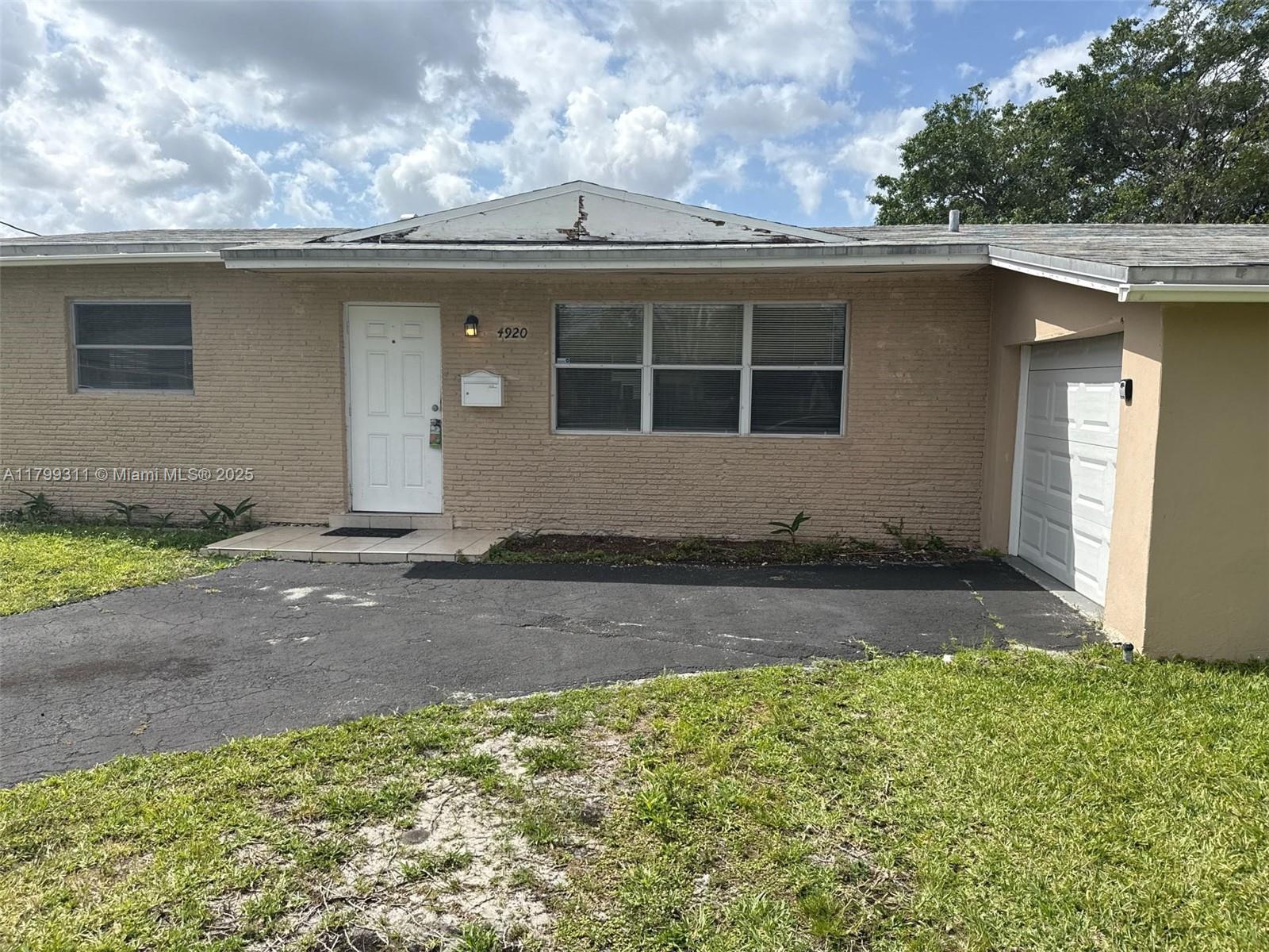 Property for Sale at 4920 Nw 11th St, Lauderhill, Miami-Dade County, Florida - Bedrooms: 4 
Bathrooms: 2  - $505,000
