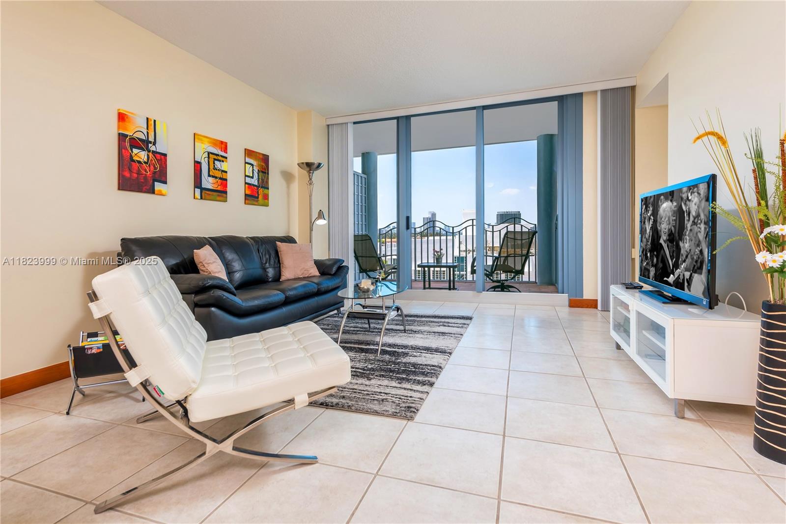 1500 Ocean Dr 609, Miami Beach, Miami-Dade County, Florida - 1 Bedrooms  
2 Bathrooms - 