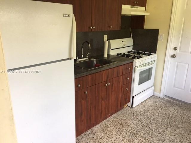 CARLILE TERRACE - Residential Lease