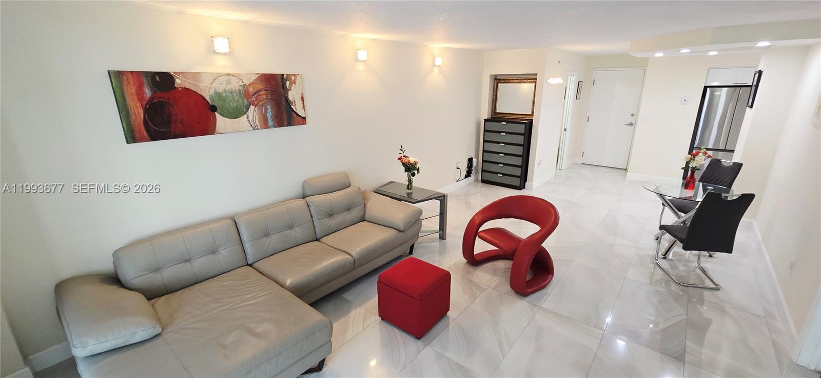 THE COLLINS CONDO - Residential Lease