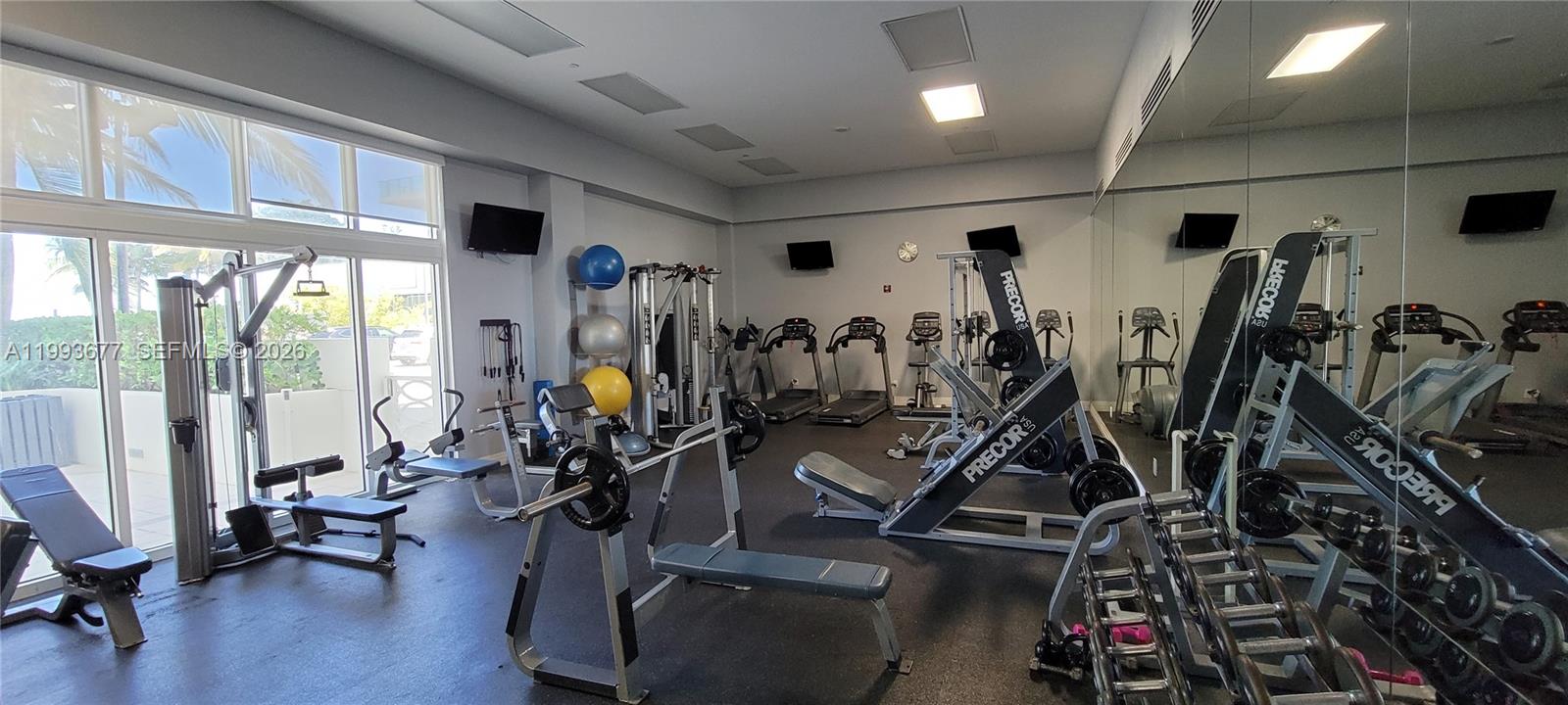 THE COLLINS CONDO - Residential Lease