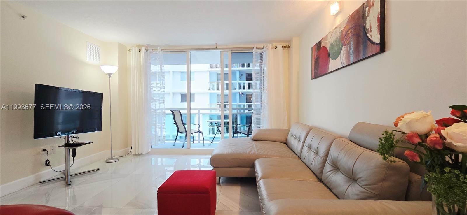 THE COLLINS CONDO - Residential Lease