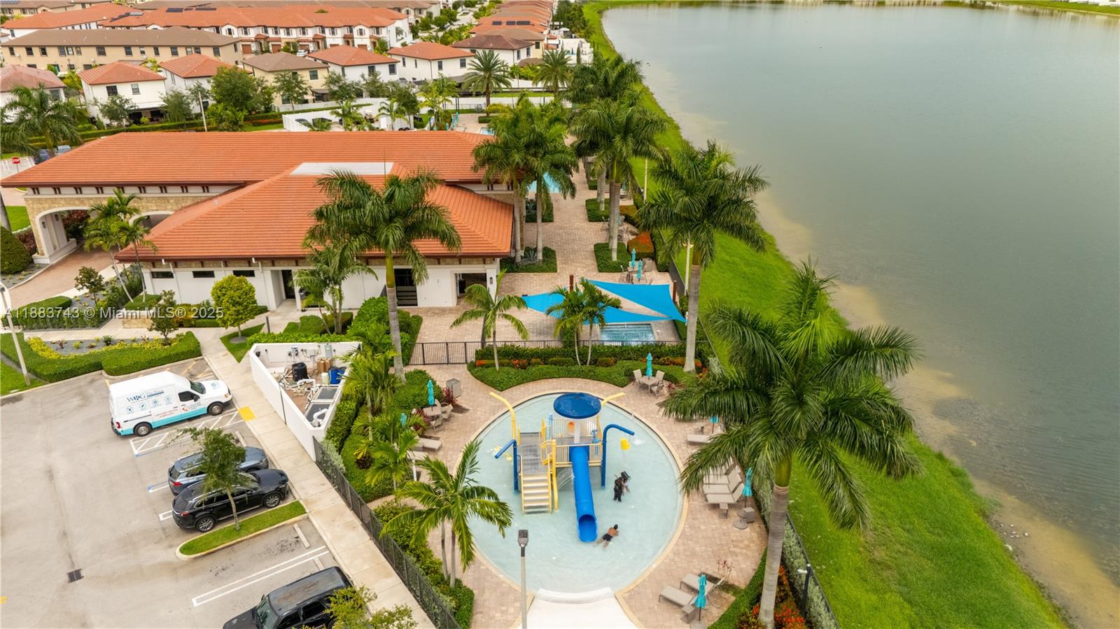 AQUABELLA SECTION TWO - Residential