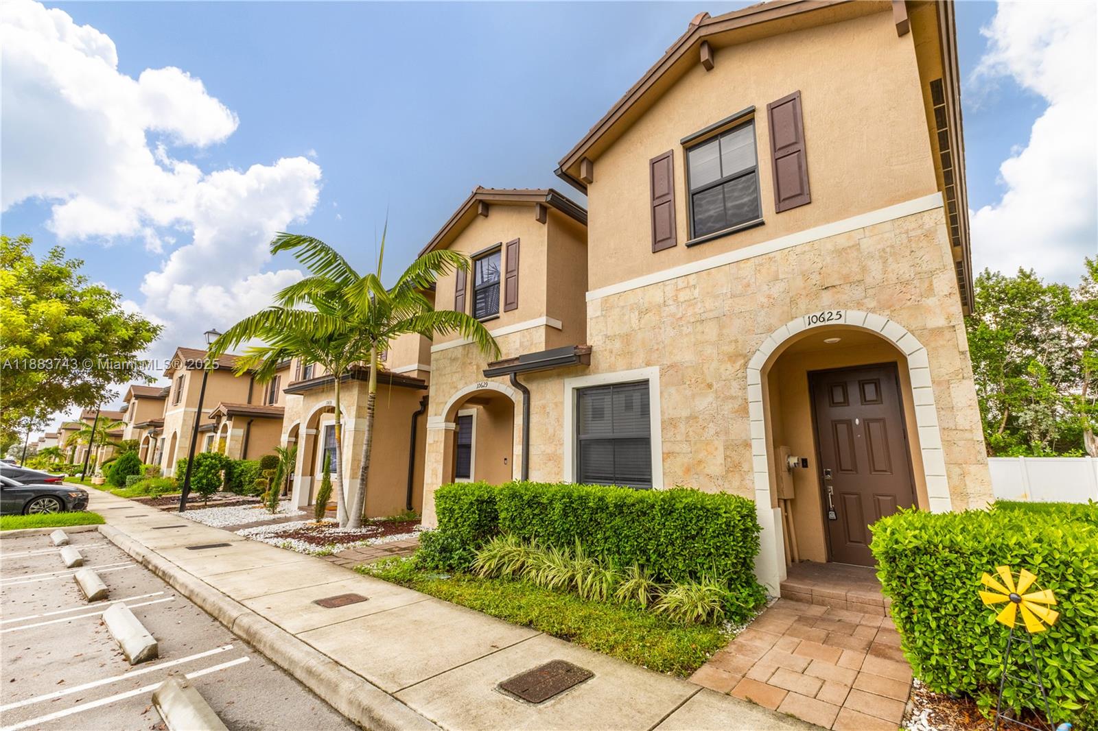 AQUABELLA SECTION TWO - Residential