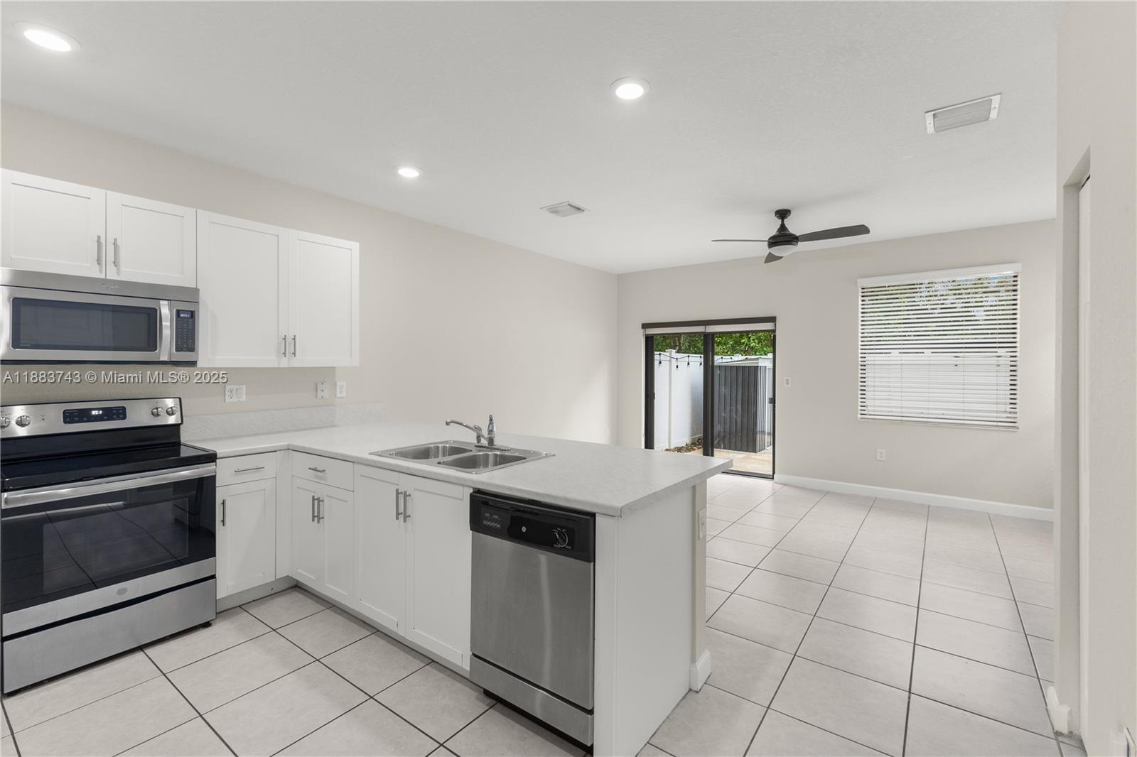 AQUABELLA SECTION TWO - Residential