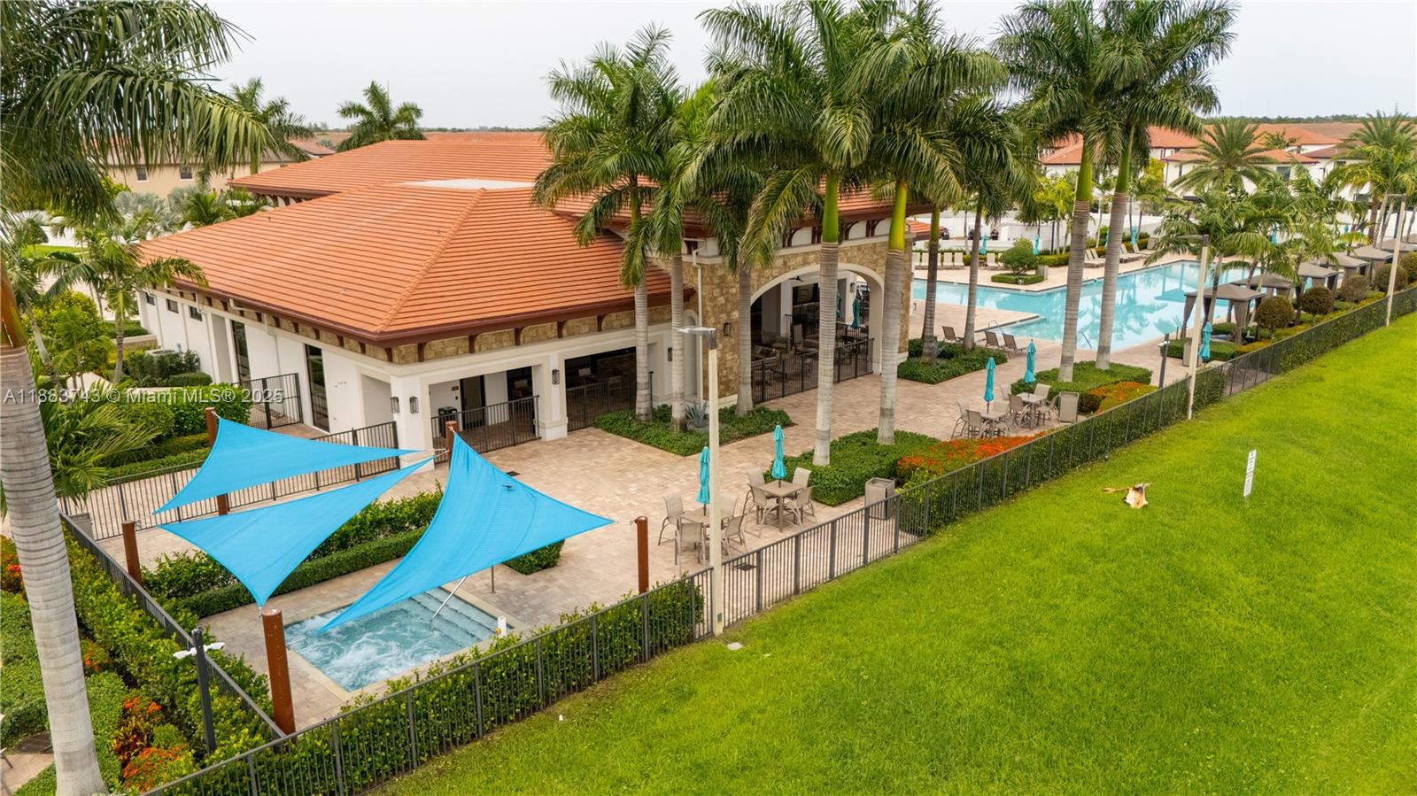 AQUABELLA SECTION TWO - Residential