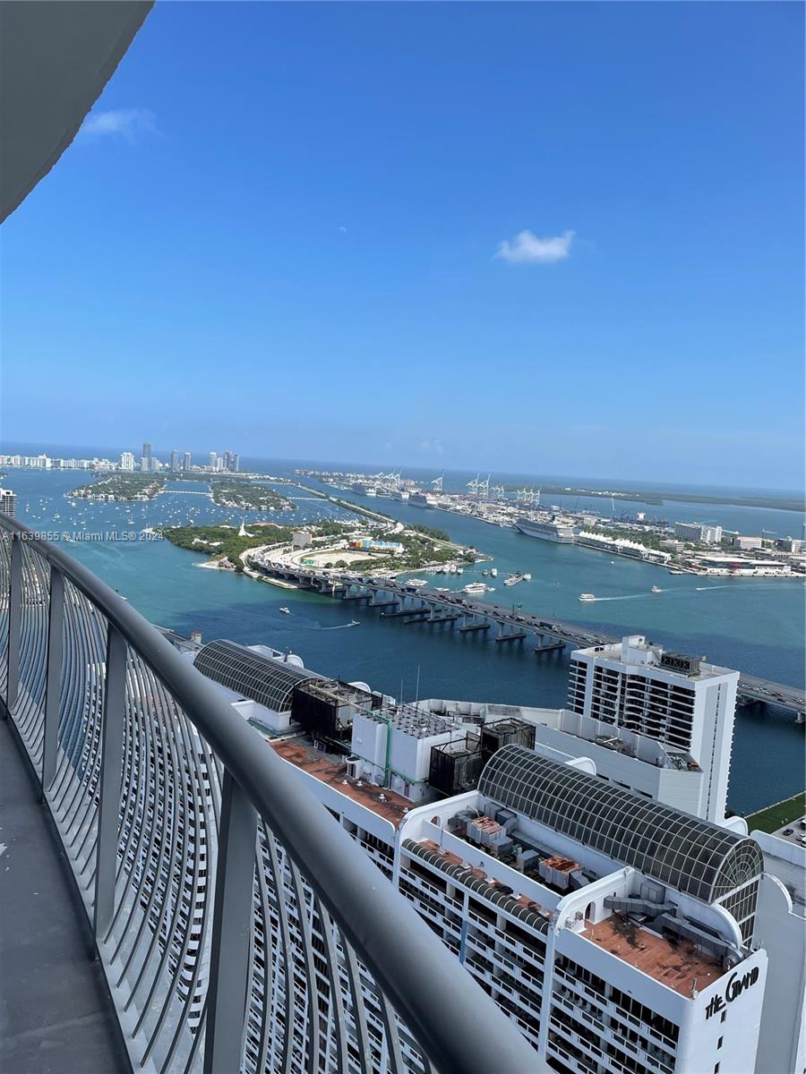 Property for Sale at 1750 N Bayshore Dr Ph5610, Miami, Broward County, Florida - Bedrooms: 1 
Bathrooms: 1  - $450,000