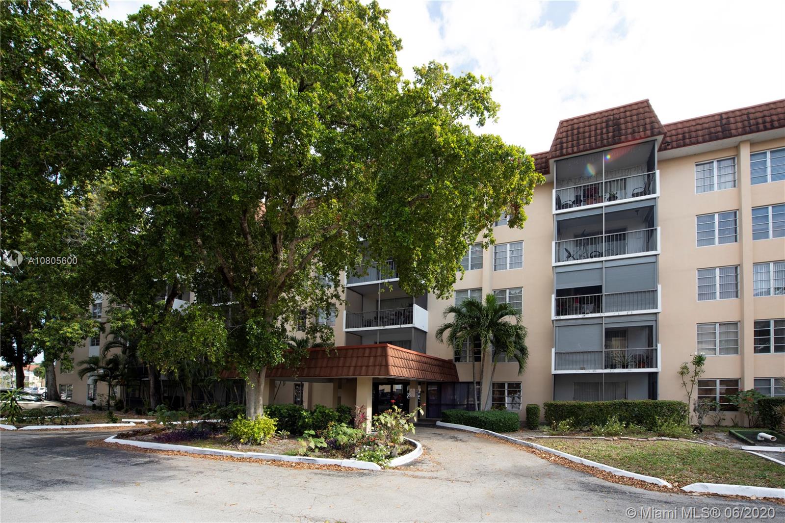 MANORS OF INVERRARY I-5 - Residential