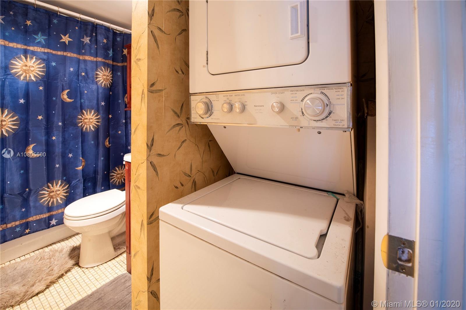 MANORS OF INVERRARY I-5 - Residential