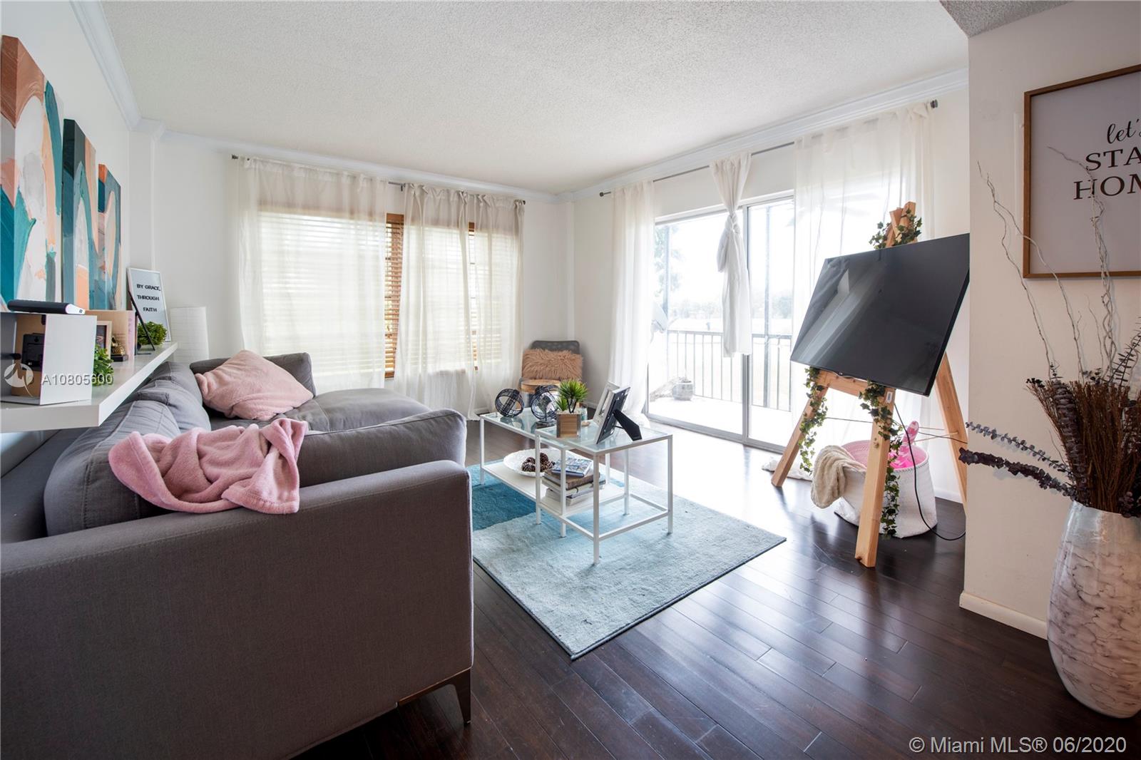 MANORS OF INVERRARY I-5 - Residential