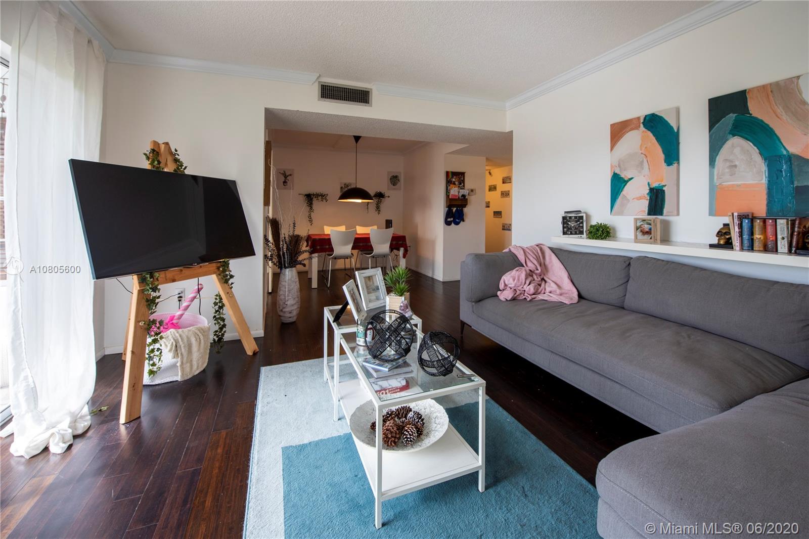 MANORS OF INVERRARY I-5 - Residential