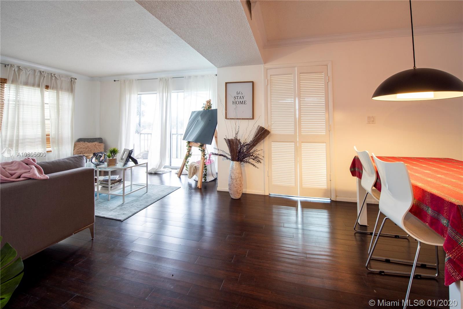 MANORS OF INVERRARY I-5 - Residential