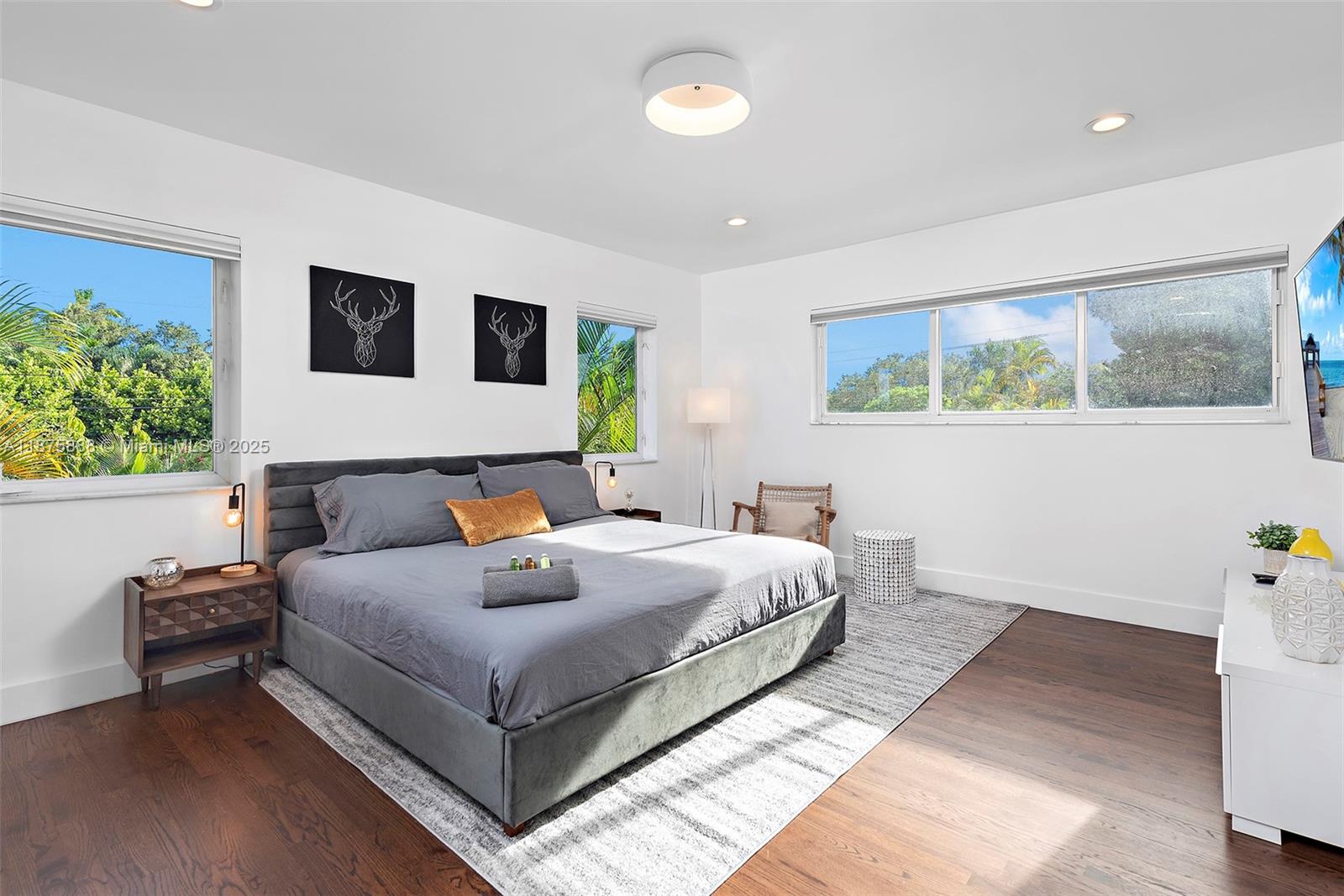 Davis Harbor - Residential