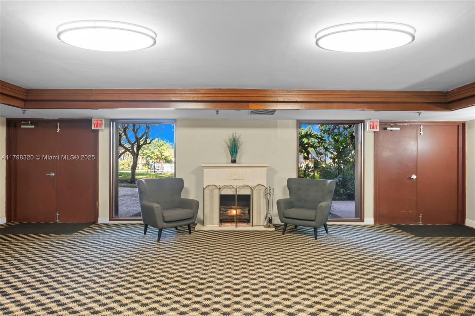 COCO WOOD CONDO - Residential