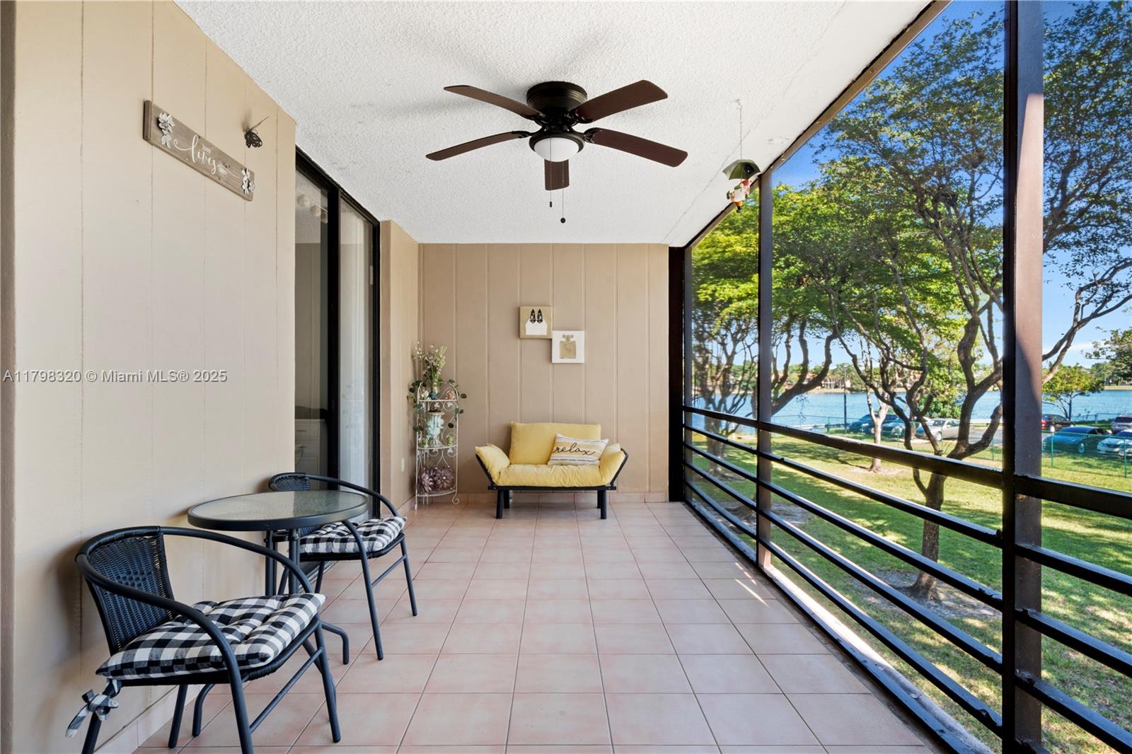 COCO WOOD CONDO - Residential
