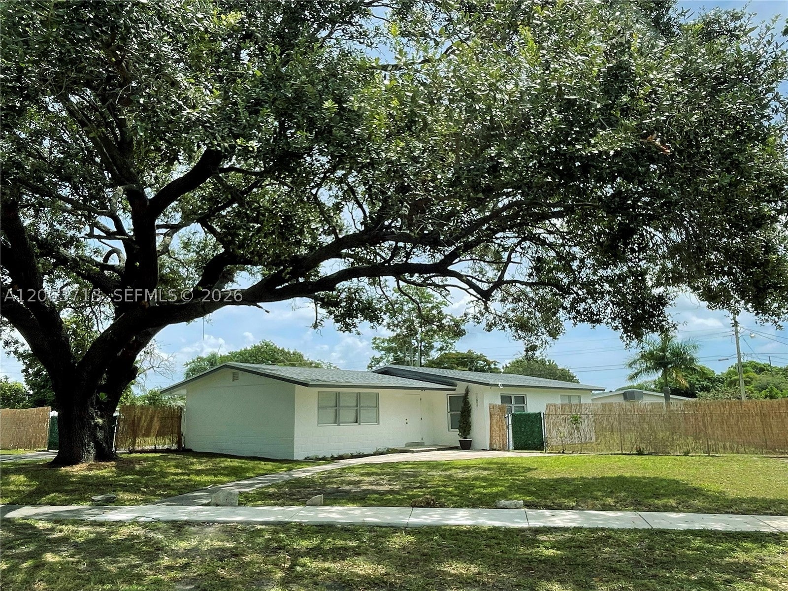 1606 NW 12th Ave