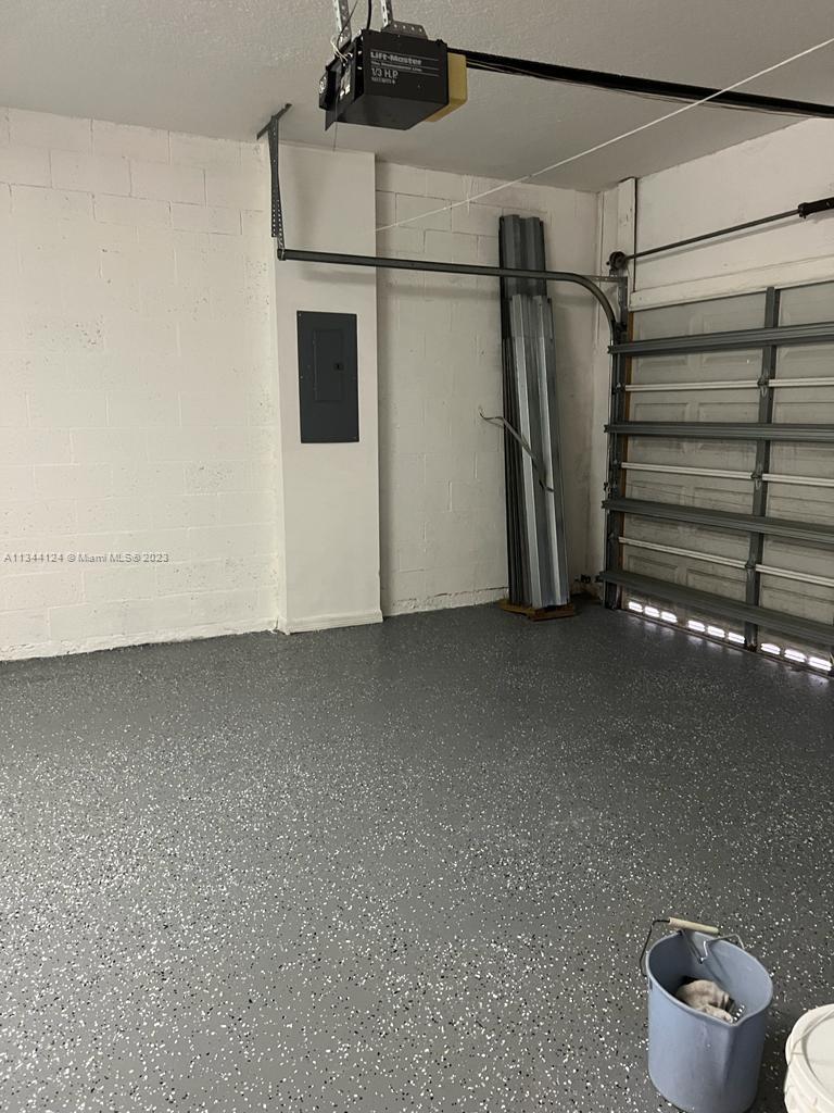 WELLINGTONS EDGE PAR 76 P - Residential